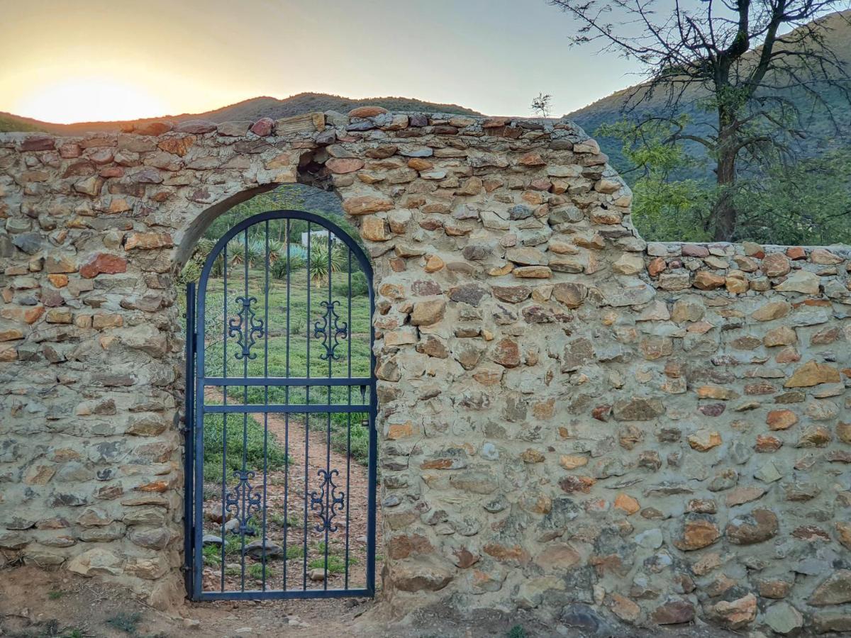 Berluda Farmhouse And Cottages Oudtshoorn Dış mekan fotoğraf